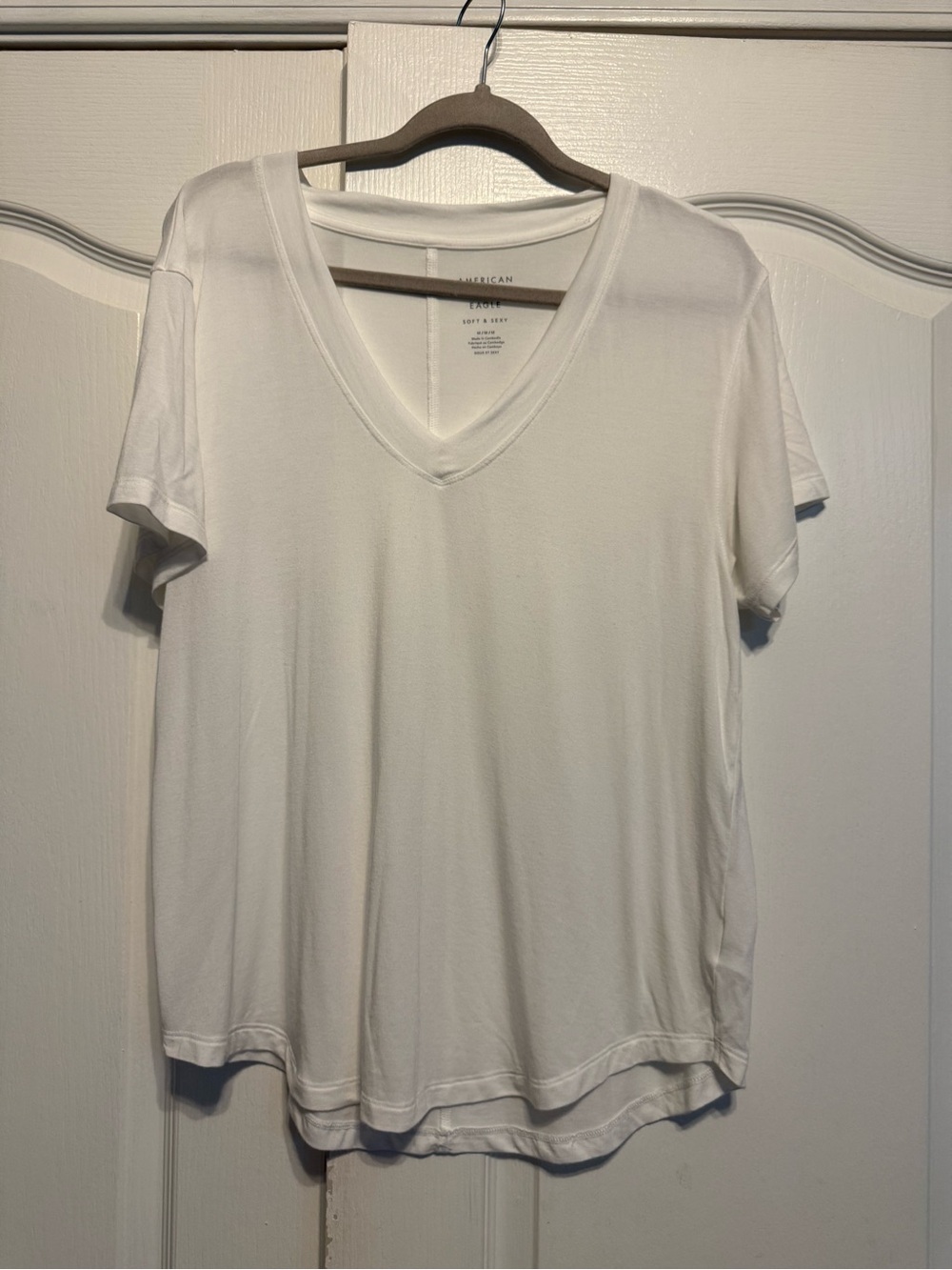 America Eagle  V-Neck Short Sleeve Top - White